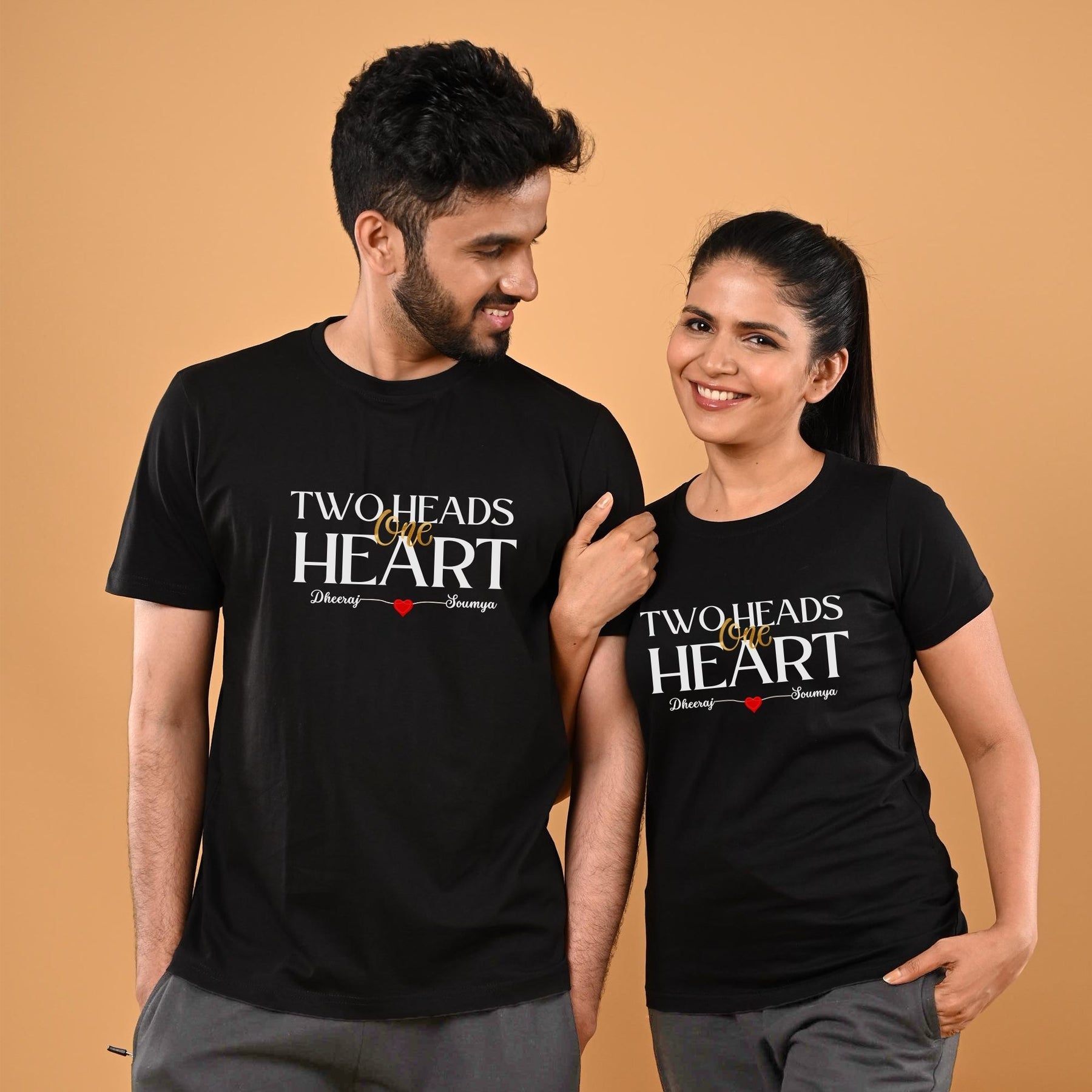 personalized-two-heads-one-heart-black-cotton-couple-tshirts-gogirgit-com