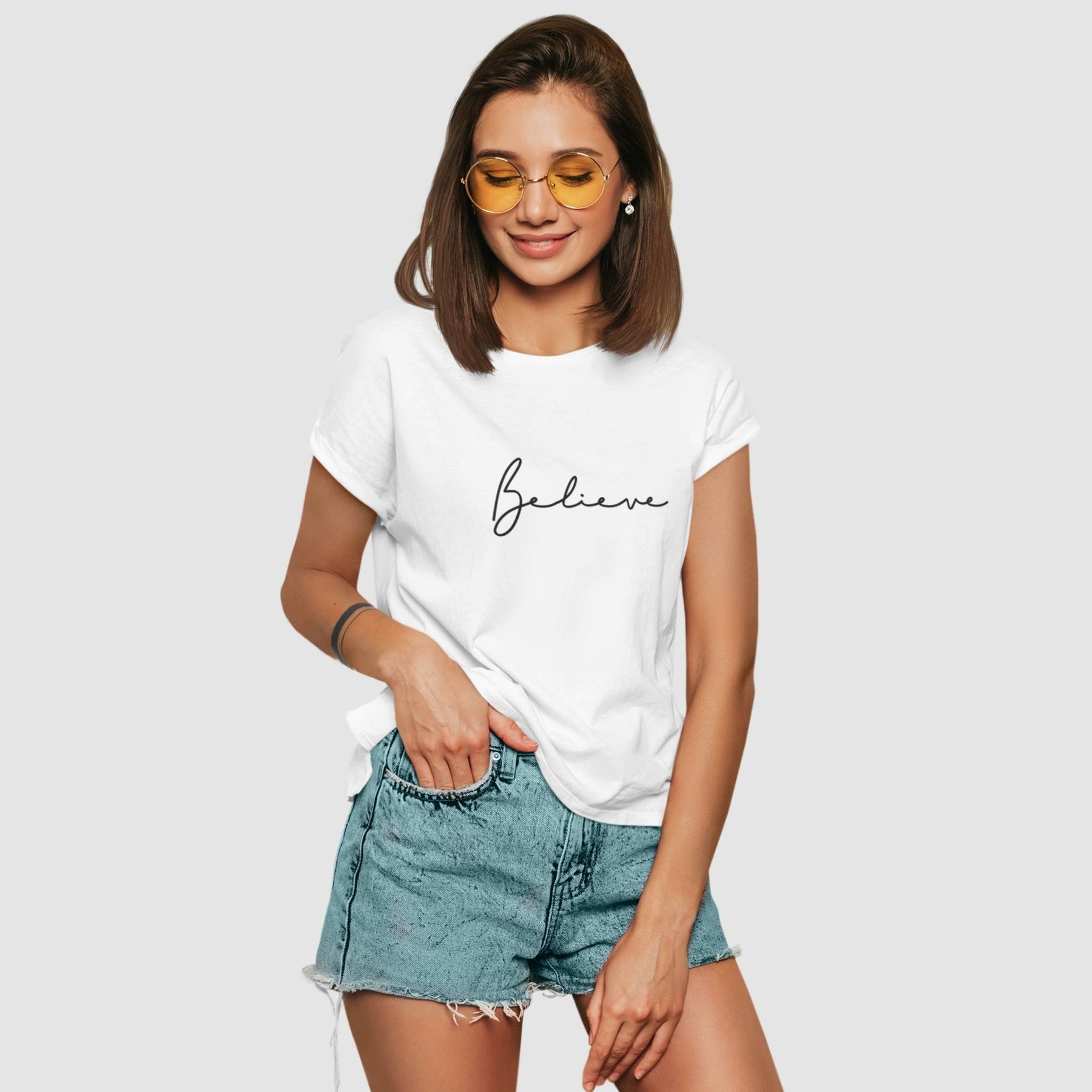 believe-printed-round-neck-women-t-shirt-gogirgit-white