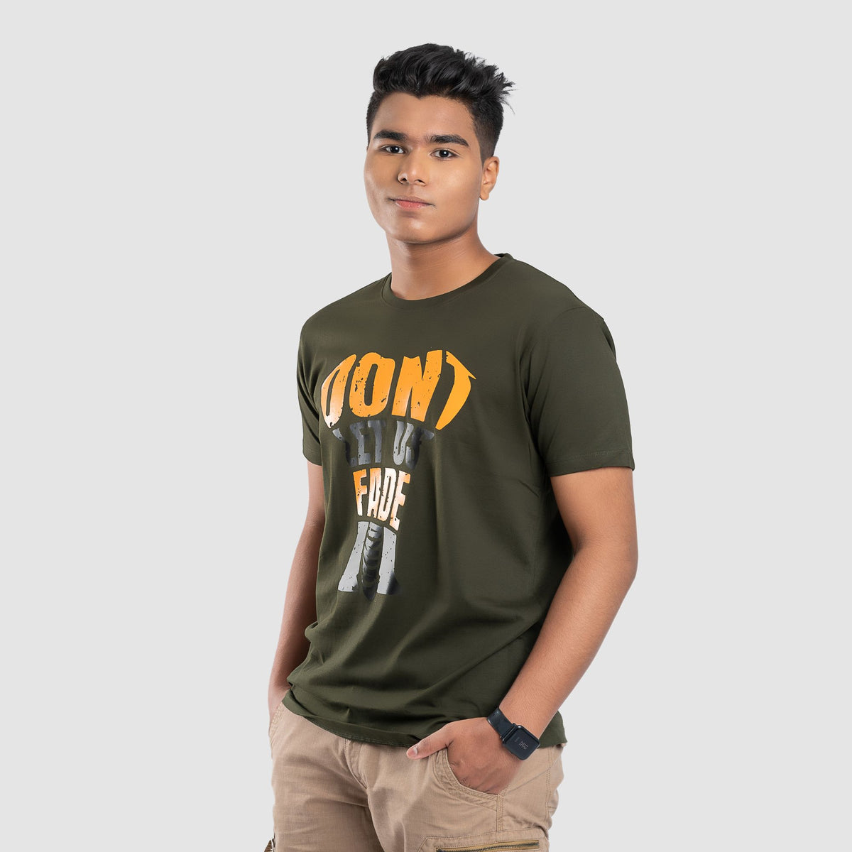 black-dont-let-us-fade-round-neck-printed-wildlife-theme-cotton-t-shirt-gogirgit