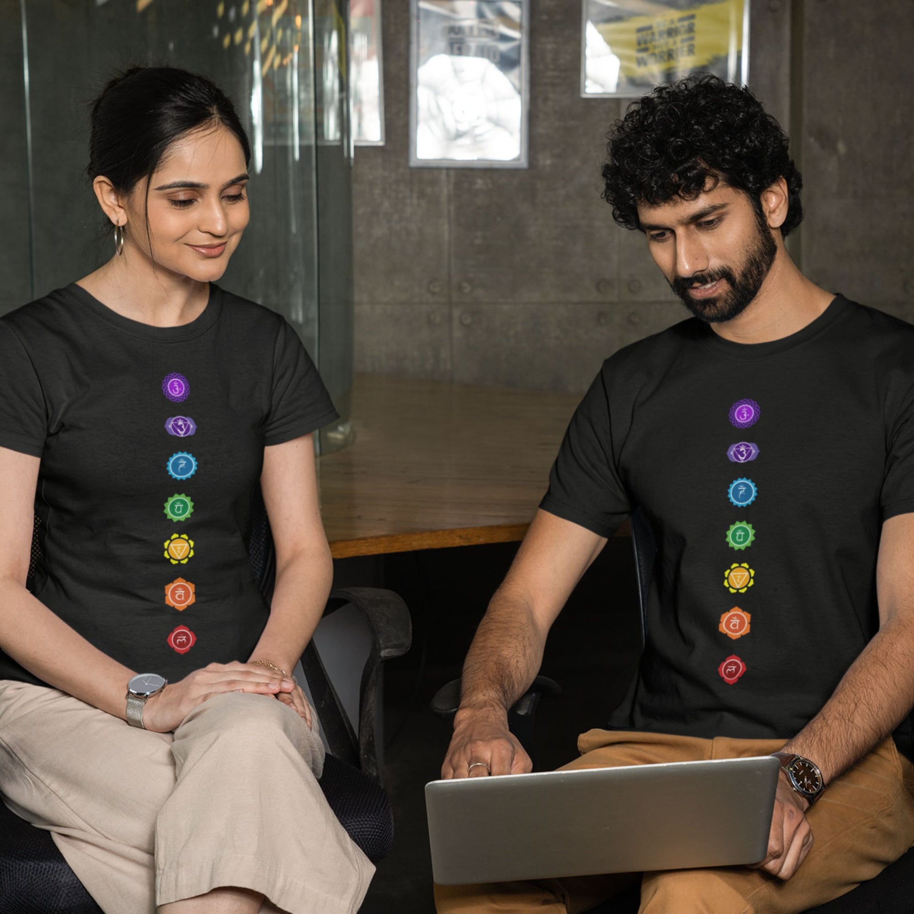 couple-yoga-tshirts-chakras-black-gogirgit-com