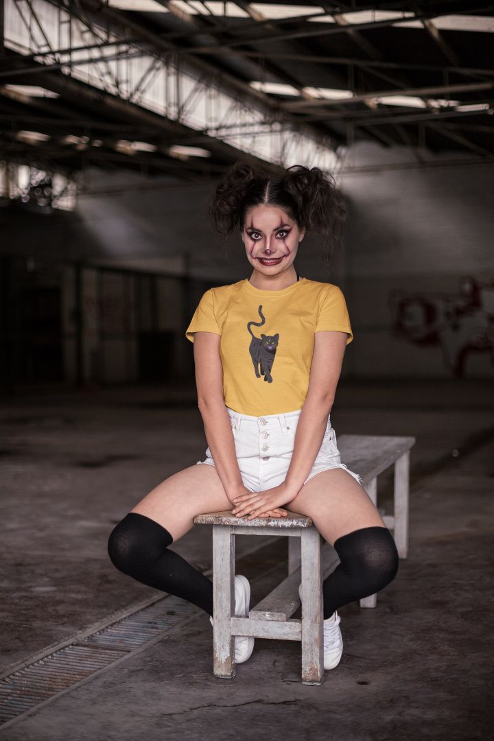 Haunted Cat Halloween Yellow T-shirt