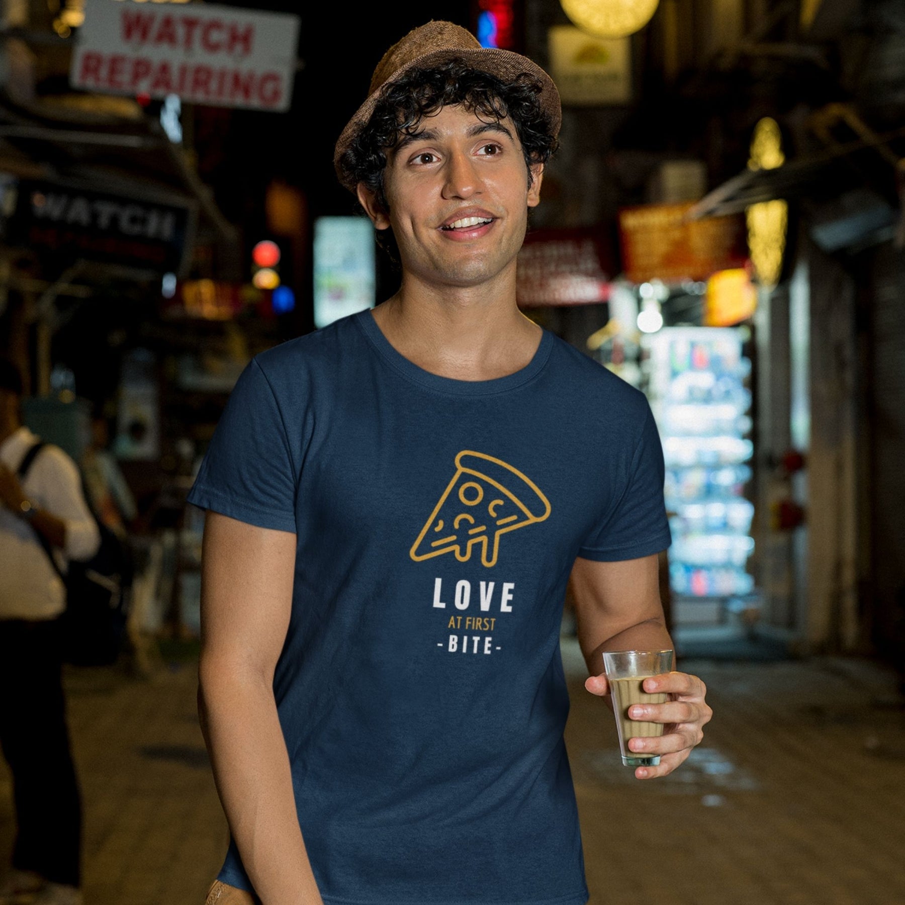 love-at-first-bite-Pizza-cotton-printed-navy-blue-men-t-shirts-gogirgit-com