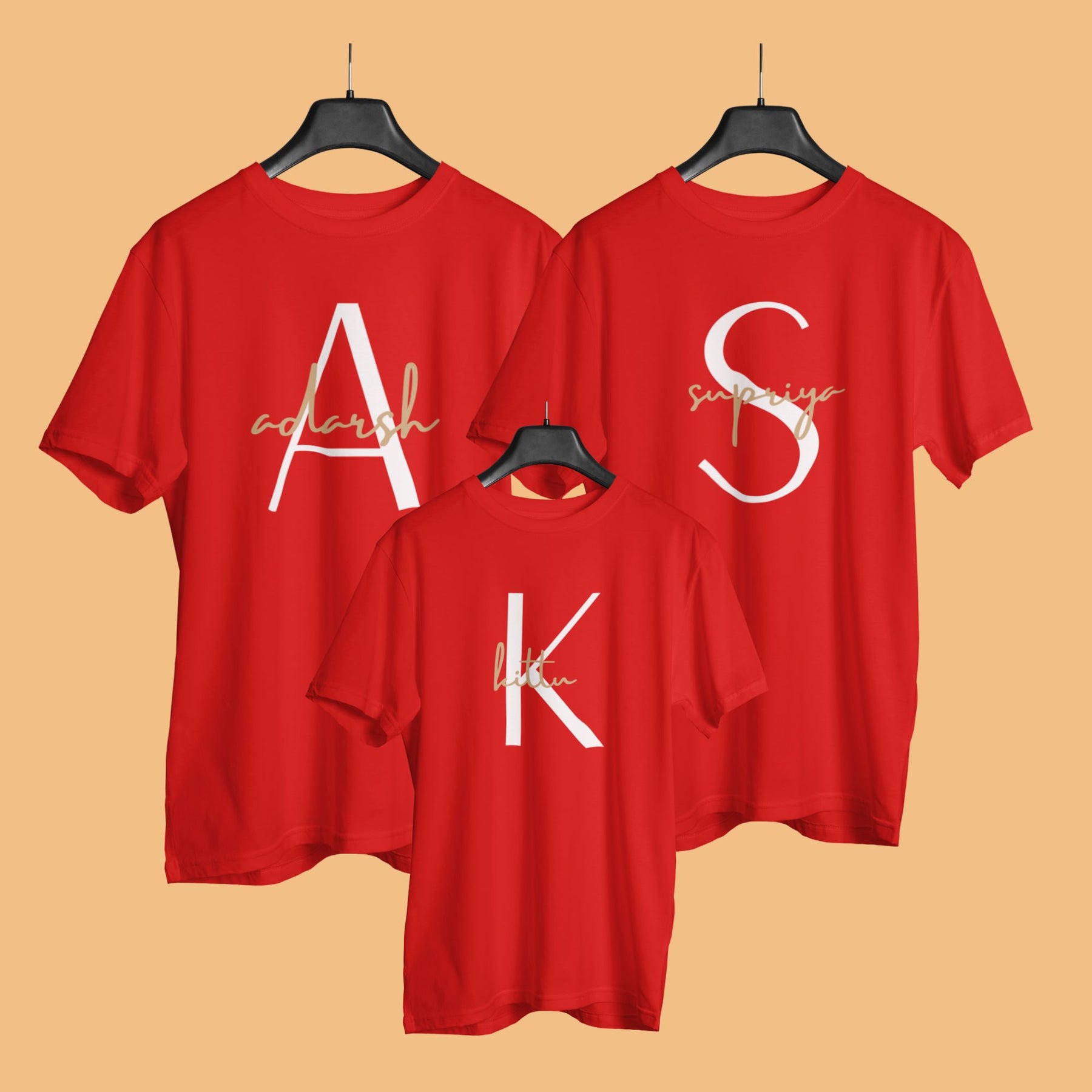 personalized-name-matching-family-red-t-shirts-for-mom-dad-son-daughter-gogirgit-hanger
