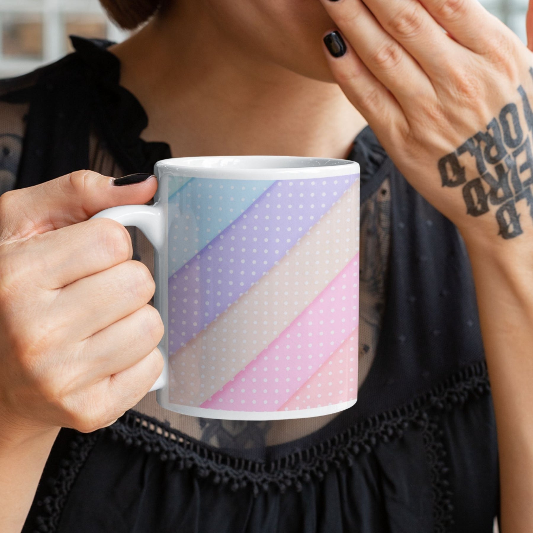 polka-white-printed-ceramic-mug-gogirgit-com