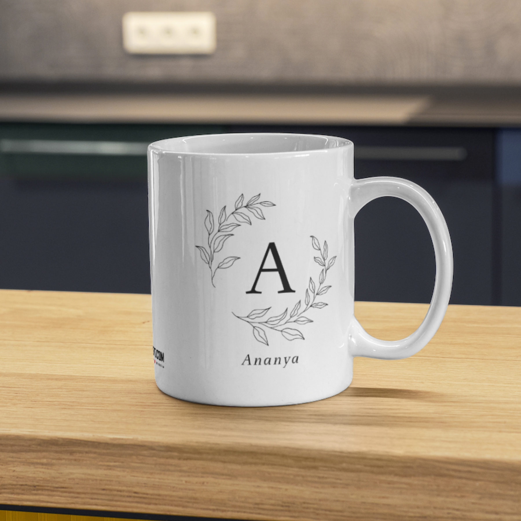 Wreath-And-Initial-Personalized-Coffee-Mug