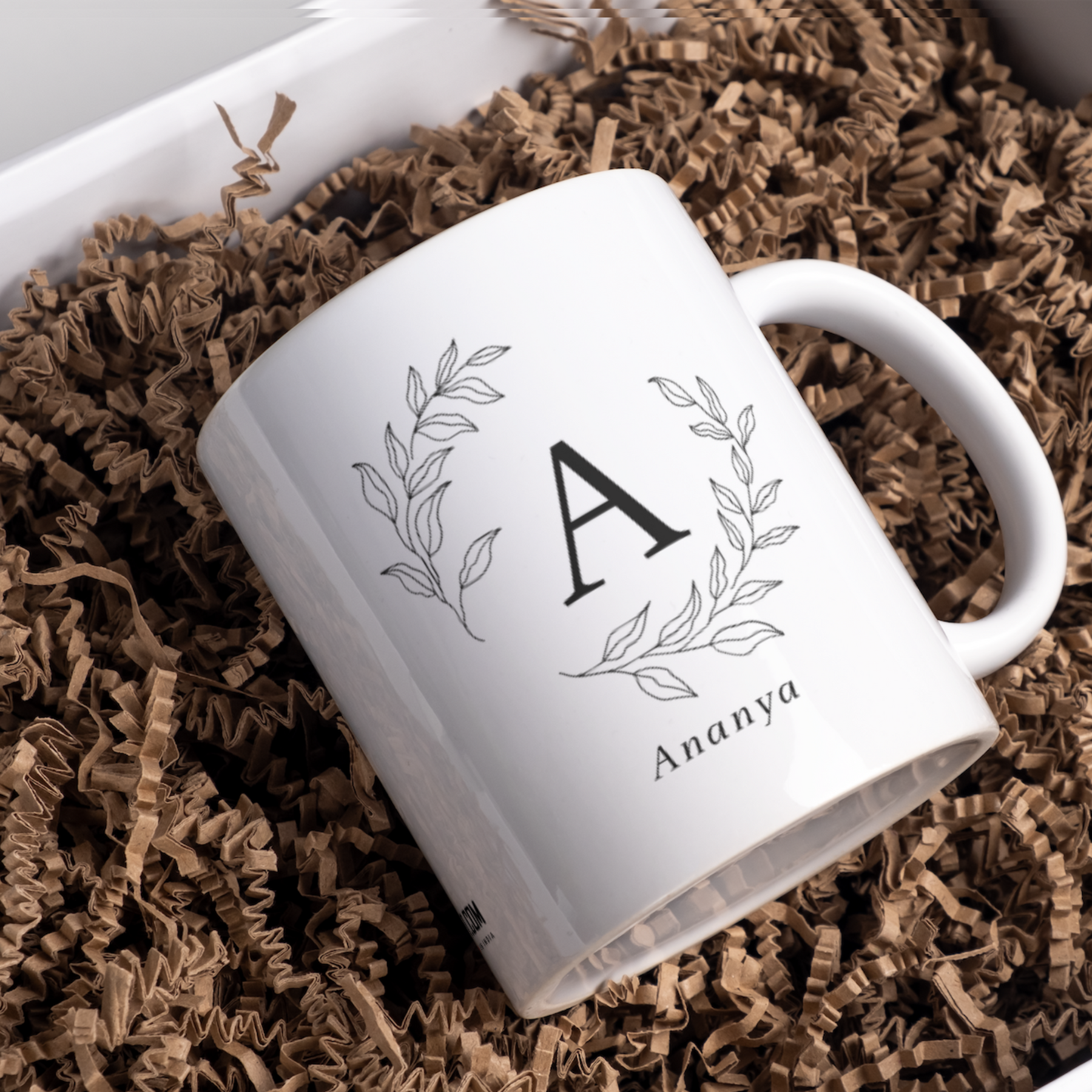 Wreath-And-Initial-Personalized-Coffee-Mug