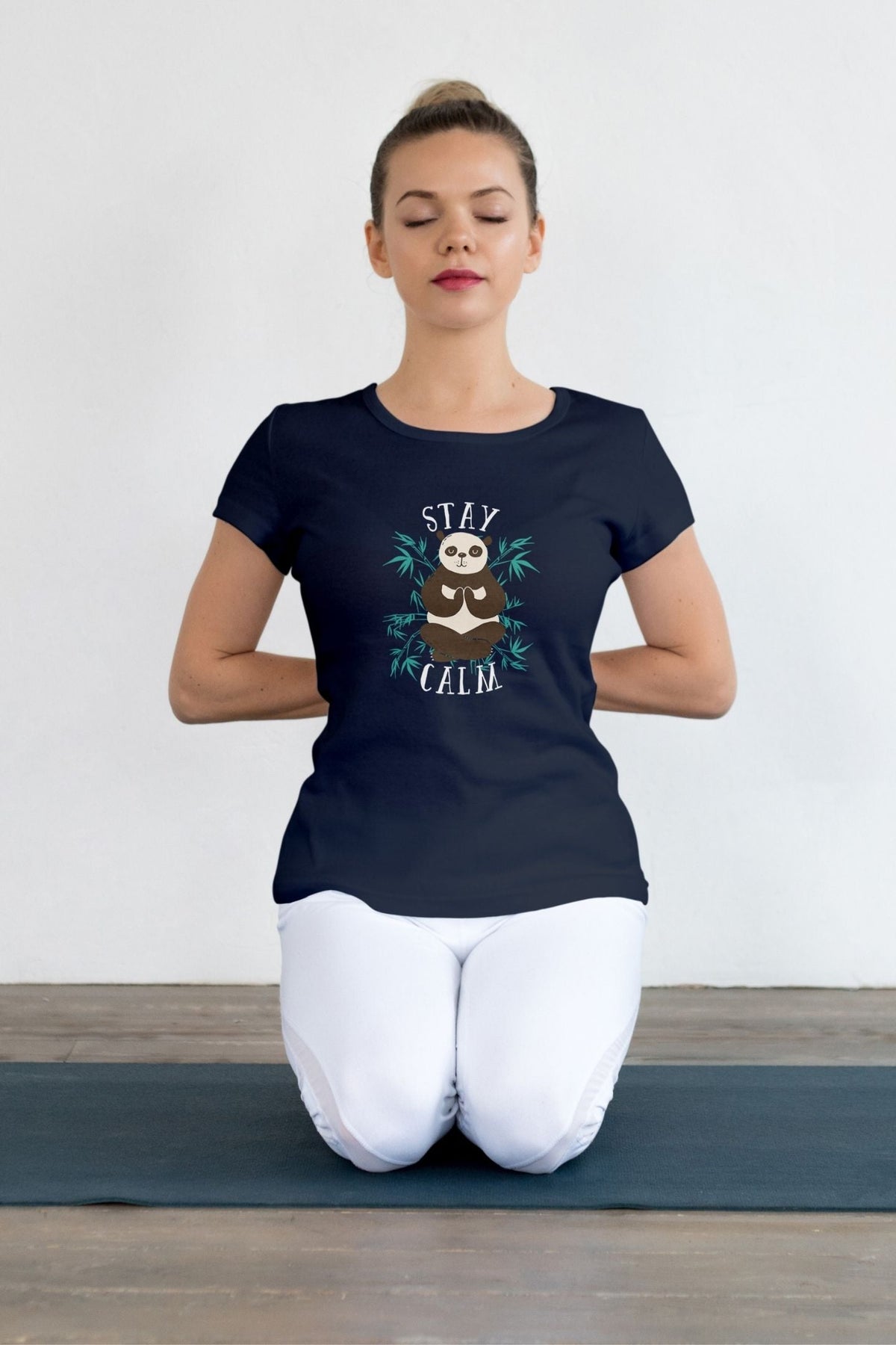 Stay-clam-women-navy-blue-printed-yoga-tshirt-gogirgit-com