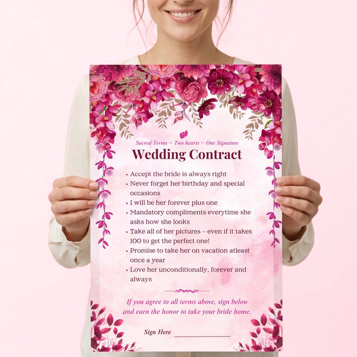 Woman holding personalised wedding contract board pink floral — Gogirgit