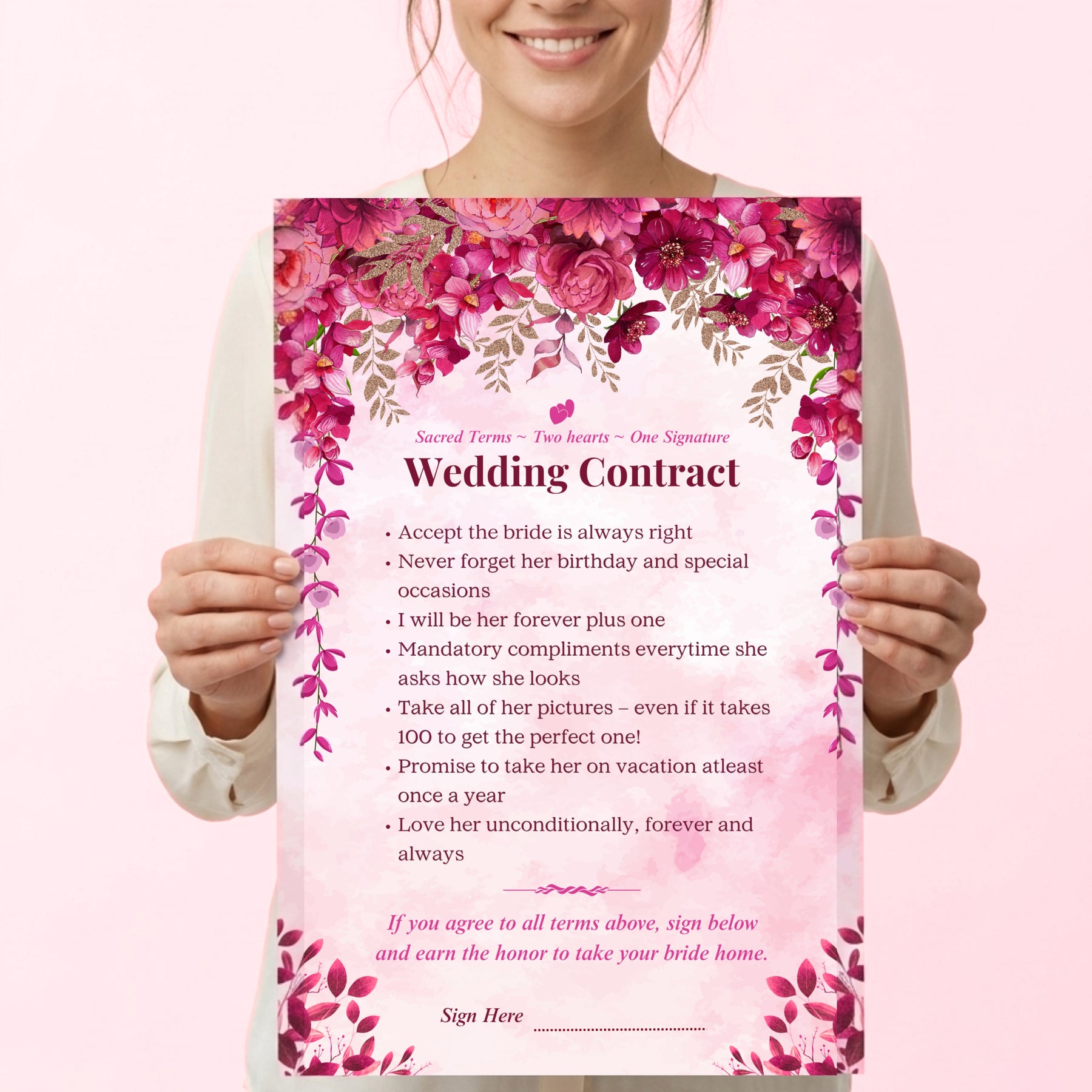Woman holding personalised wedding contract board pink floral — Gogirgit
