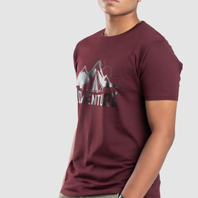 adventure-maroon-round-neck-printed-wildlife-theme-hanging-cotton-t-shirt-gogirgit