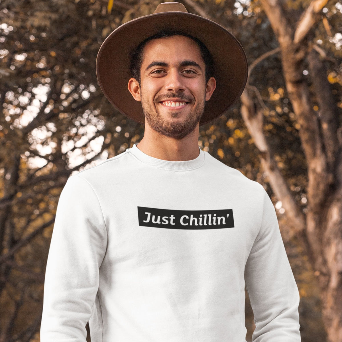 just-chillin-cotton-printed-unisex-white-men-model-sweatshirt-gogirgit-com