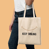keep-smiling-cotton-printed-creamy-white-tote-bag-gogirgit-1
